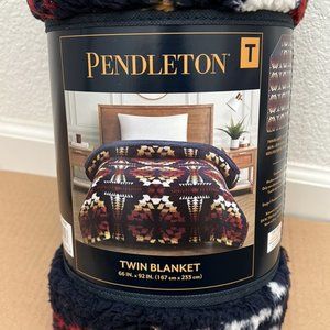 New Pendleton Sherpa Fleece Blanket